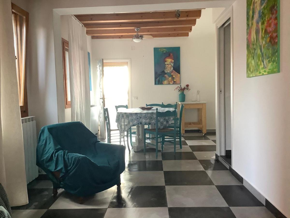 Night Galleria Holiday Home - Bed & Art In Burano - The Pink House Eksteriør bilde