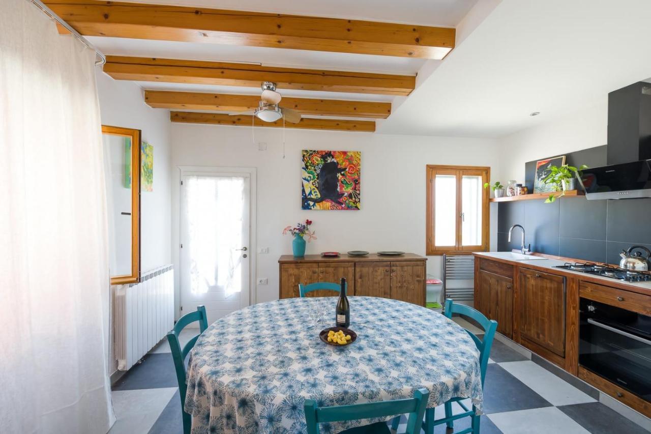Night Galleria Holiday Home - Bed & Art In Burano - The Pink House Eksteriør bilde