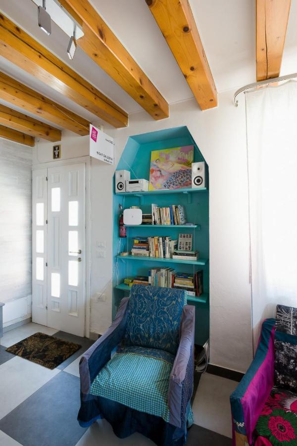 Night Galleria Holiday Home - Bed & Art In Burano - The Pink House Eksteriør bilde