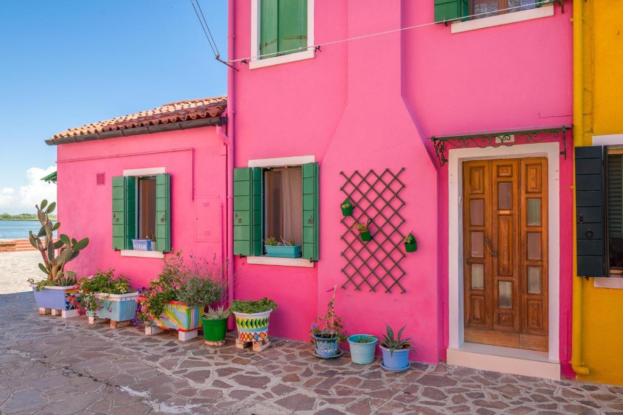 Night Galleria Holiday Home - Bed & Art In Burano - The Pink House Eksteriør bilde
