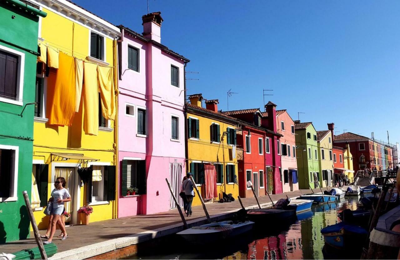 Night Galleria Holiday Home - Bed & Art In Burano - The Pink House Eksteriør bilde