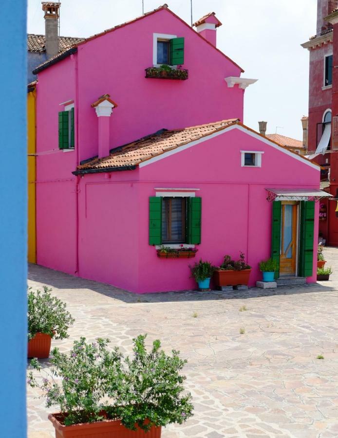 Night Galleria Holiday Home - Bed & Art In Burano - The Pink House Eksteriør bilde
